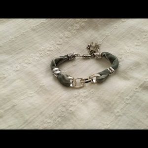 Velvet and silver bracelet